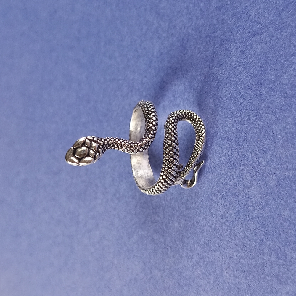 Twisting Snake Vintage-Style Heavy Metal Ring - Picture 3 of 5
